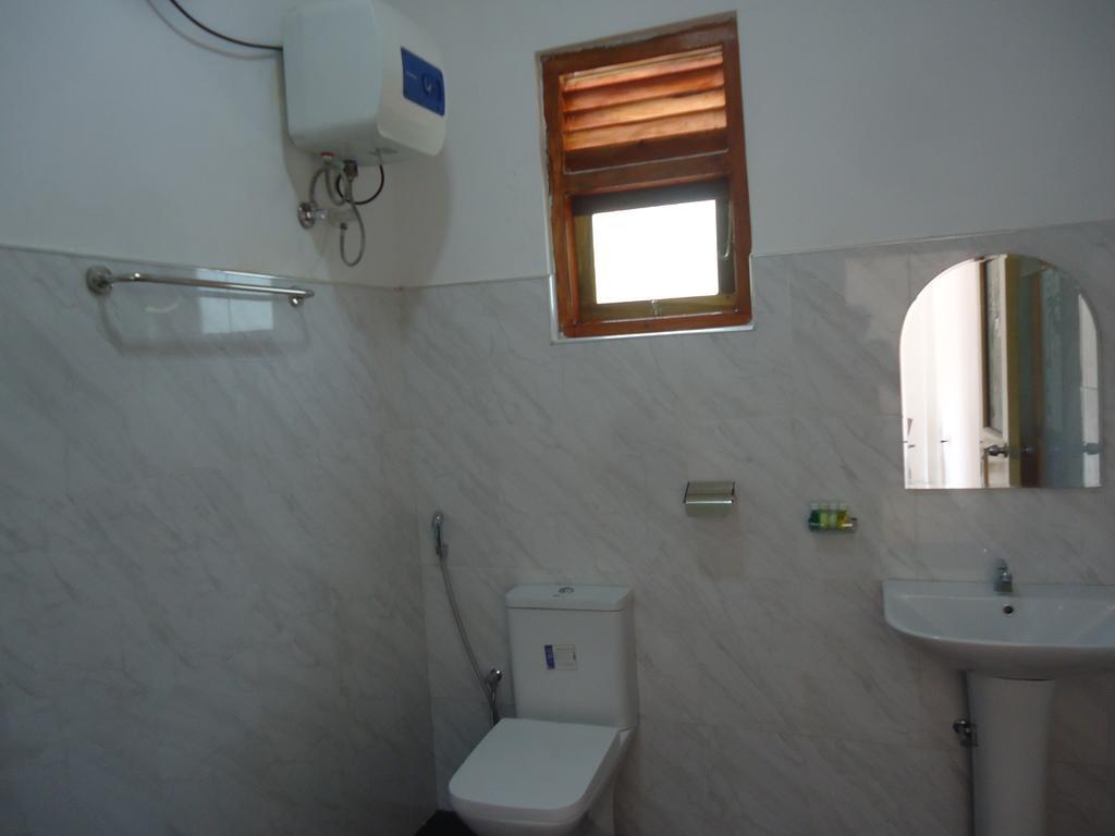 Chithra Homestay Tangalle Exterior photo